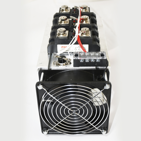 Фото - SSR модуль 3фази FCGT1*3-H2200DA48 (200A 380V) DC-AC