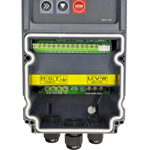 Фото - Частотний перетворювач 380В 3фази векторний 2.2KW M-Driver 980 з класом захисту IP66