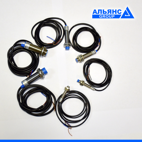 Фото - Індуктивний датчик LJ12A3-4-Z/AX DC6-36V