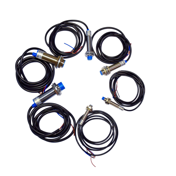 Фото - Індуктивний датчик LJ18A3-8-J/EZ AC90-250V