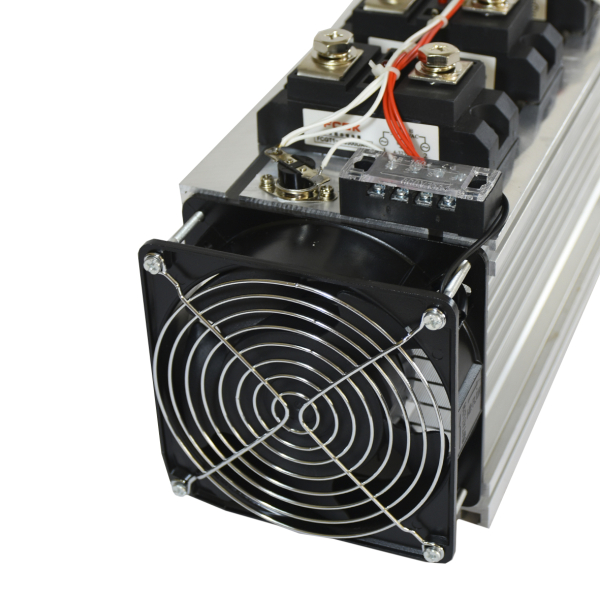 Фото - SSR модуль 3фази FCGT1*3-H3300DA48 (300A 380V) DC-AC