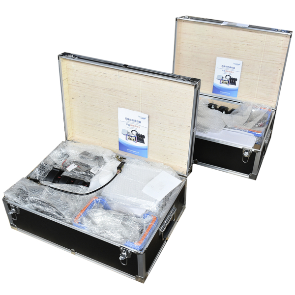 Фото - Комплект радіоуправління пропорційний з сервоприводами (4 джойстики + 1) DC 12-24V