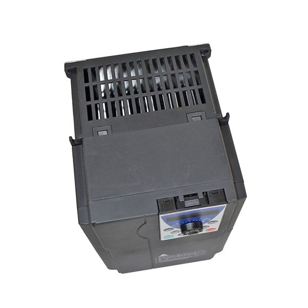 Фото - Частотний перетворювач FE550 з 220В 1фаза на 380В 3фази векторний 4KW