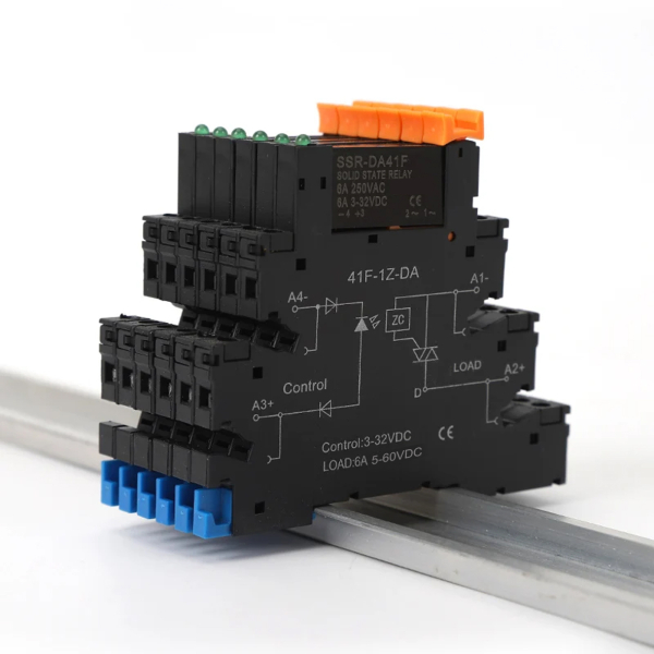 Фото - SSR-DD41F(41F-1Z-DD6A) Control (3-32VDC) Load (6A 5-60VDC)