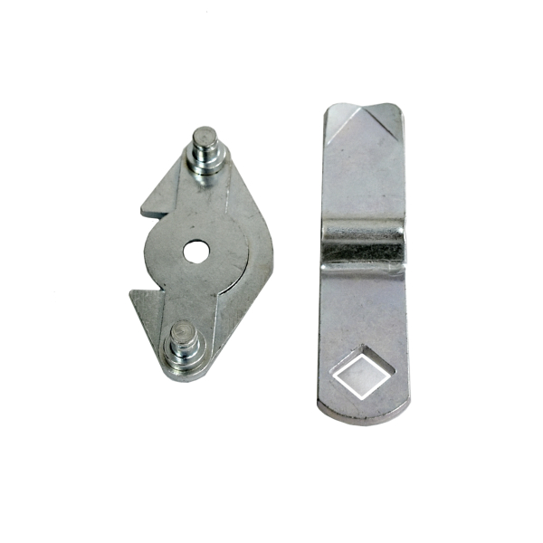 Фото - Язичок ригель поворотний триточковий вигин 10мм код 2723-214510-3045